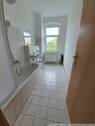 Bad mit Wanne - 
