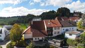 Drohnenaufnahme - Mehrfamilienhaus, Wohnhaus mit 205,80 m² in Römerstein / Zainingen zum Kaufen