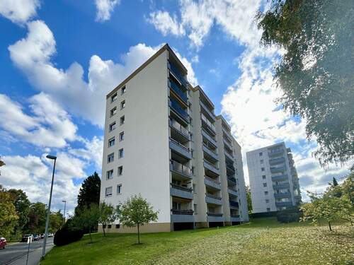 Außenansicht - 2 Zimmer Etagenwohnung in Erlangen / Frauenaurach