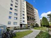Rollstuhlgerechter Eingangsbereich - Etagenwohnung mit 61,00 m² in Erlangen / Frauenaurach zum Kaufen