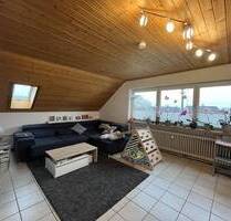 Großzügige Dachgeschosswohnung mit Dachloggia in ruhiger Lage - Altdorf Großzügige Dachgeschosswohnung mit Dachloggia in ruhiger Lage - Altdorf