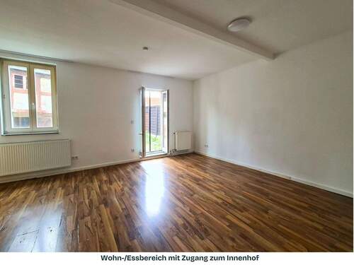 Wohnbereich mit Zugang zum Innenhof.jpeg - Mehrfamilienhaus, Wohnhaus mit 122,00 m² in Nauen zum Kaufen