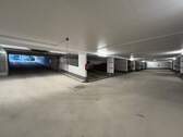 gepflegte Tiefgarage - Garage, Stellplatz in München