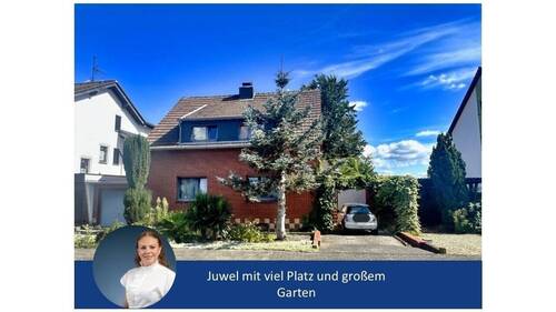 Außenansicht - Juwel mit viel Platz und großem Garten