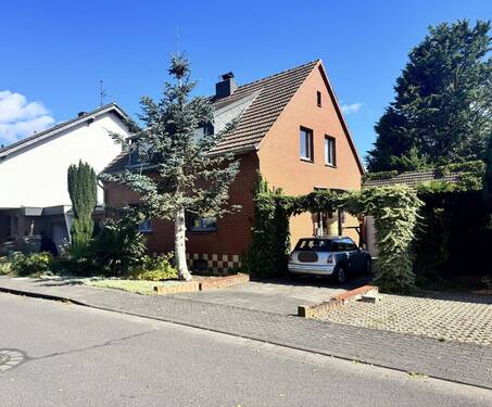 Außenansicht - 6 Zimmer Einfamilienhaus zum Kaufen in Bornheim