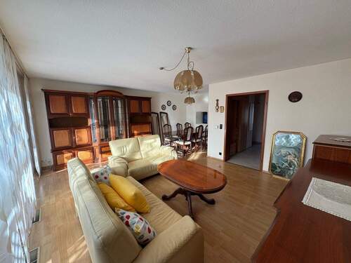 Wohnzimmer - Reihenmittelhaus mit 139,00 m&sup2; in Fürth zum Kaufen