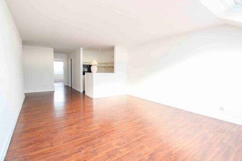 Wohnzimmer-Küche - 3 Zimmer Etagenwohnung zum Kaufen in Leimen