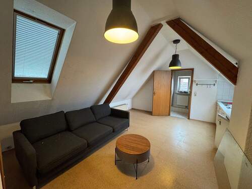 Wohnbereich - 2 Zimmer Etagenwohnung zur Miete in Dachau