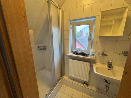Duschbad - Etagenwohnung mit 30,00 m² in Dachau zur Miete