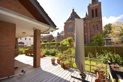 Terrasse - Einfamilienhaus mit 197,00 m&sup2; in Bornheim zum Kaufen