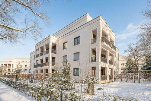 Aussenansicht - Leben im begehrten Schlachtensee Carré mit großzügiger Terrasse und Garten