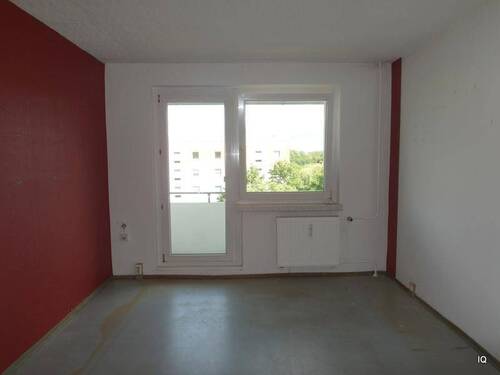 Wohnzimmer - 2 Zimmer Etagenwohnung in Lauchhammer