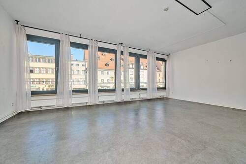 Gewerbefläche I - Repräsentative Gewerbeeinheit am Theresienplatz - 145?m² im 1. OG mit Aufzug