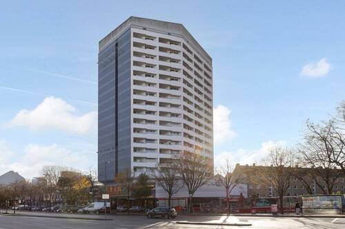 Außenansicht - Erstbezug nach Sanierung: 2-Zimmer-Wohnung mit Weitblick und Tiefgaragenstellplatz auf St. Pauli