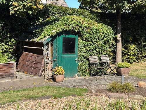 Gartenhäuschen - 