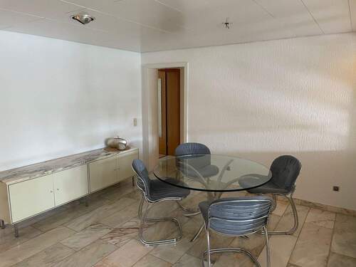 Essecke - 4 Zimmer Etagenwohnung in Saarbrücken