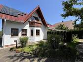 Ansicht Rückseite - Wunderschönes Fertigteilhaus mit Pool und Doppelgarage in Ottersleben zu verkaufen!