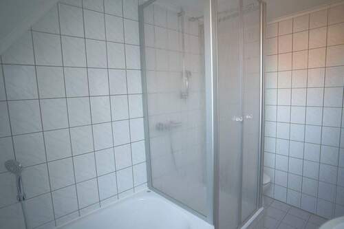 Bad Einliegerwohnung, weitere Ansicht - 
