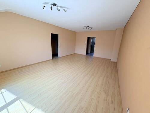 MW1450 (13) - Gepflegte 3 ZKB in ruhiger, sonniger Lage mit Balkon, Garage und Stellplatz in Mettlach zu vermieten!