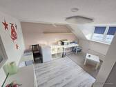 WG-Zimmer - DU-Ruhrort, Hafenstraße 76 - Möbliertes WG-Zimmer an MANN in einer 3er-WG ab Juli zu vermieten !!