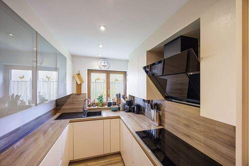 Küche - 3 Zimmer Etagenwohnung zum Kaufen in Ludwigsburg