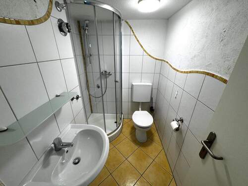 Badezimmer - 2 Zimmer Etagenwohnung zum Kaufen in Isny