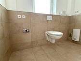 Badezimmer mit Waschmaschinenanschluss - 
