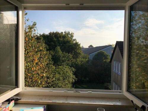 Ausblick - 3 Zimmer Etagenwohnung in München