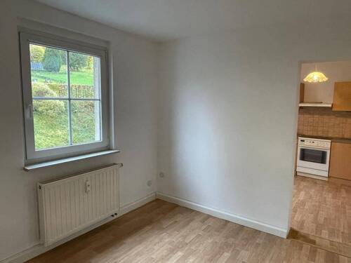 Flur - 2 Zimmer Etagenwohnung zur Miete in Bad Lobenstein