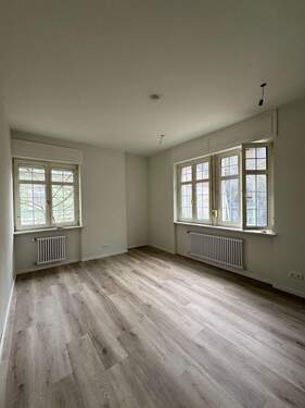 IMG_5606 - Geräumige 4-Zimmer-Wohnung in Singen (Hohentwiel) zu vermieten