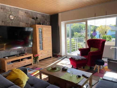 schöner Ausblick in den Garten - 