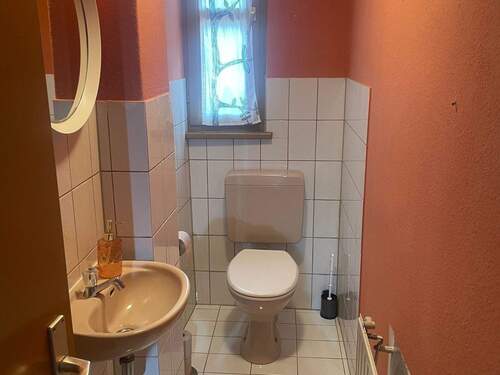 WC - Etagenwohnung mit 85,20 m² in Fürth zur Miete