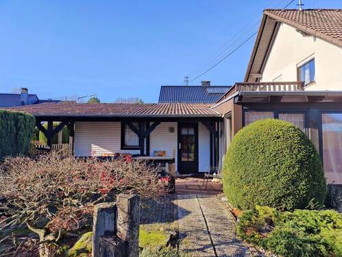 Holzhaus - Einfamilienhaus mit 200,00 m&sup2; in Altenkirchen VG zum Kaufen