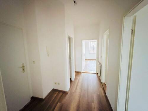 Flur - 2 Zimmer Etagenwohnung in Döbeln