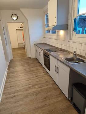 Küche mit Einbauküche - 