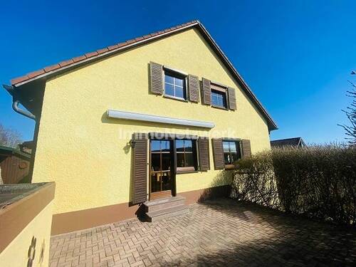 Terrasse Hauptwohnung Ansicht - Mehrfamilienhaus, Wohnhaus mit 170,00 m² in Selb / Vielitz zum Kaufen