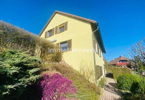 Ansicht seitlicher Eingang Anliegerwohnung - 