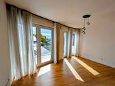 Wohnzimmer - Etagenwohnung mit 97,00 m² in Wolfratshausen zum Kaufen