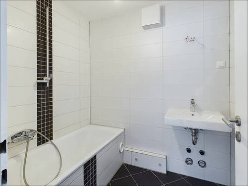 Badezimmer - Etagenwohnung mit 111,40 m² in Aschaffenburg zum Kaufen