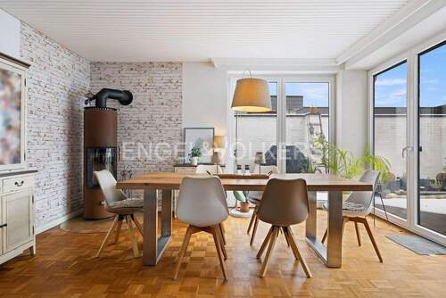 Essbereich mit Kaminofen - 