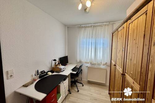 Kinderzimmer/Büro - 