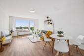 Wohnzimmer - 3 ZKB in Saarbrücken, hell & bezugsfertig, OHNE Maklerprovision