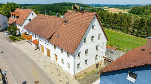 Ein Haus mit Charakter – bereit für neue Ideen - Doppelhaushälfte mit 184,50 m² in Trochtelfingen - Steinhilben zum Kaufen