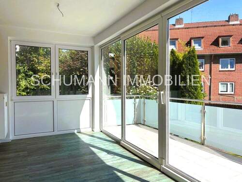 Wintergarten und Balkon - 4 Zimmer Etagenwohnung zur Miete in Wilhelmshaven