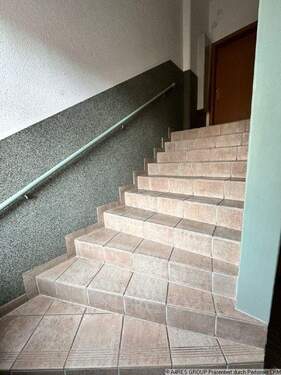 Treppenhaus - 5 Zimmer Etagenwohnung in Bautzen