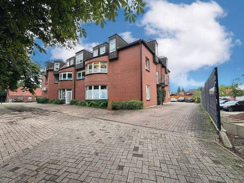  Außenansicht - 3 Zimmer Mehrfamilienhaus, Wohnhaus in Celle