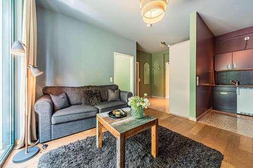 Wohnen - 2 Zimmer Etagenwohnung in Frankfurt am Main