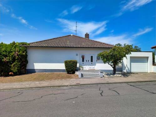 Hausfront - 5 Zimmer Einfamilienhaus zum Kaufen in Kaiserslautern