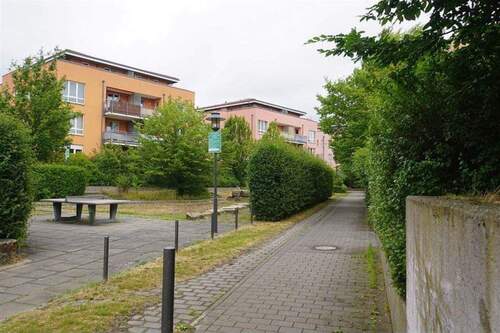 Hausansicht - 2 Zimmer Etagenwohnung zur Miete in Bernau bei Berlin