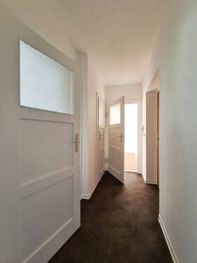 Flur - Etagenwohnung mit 36,00 m&sup2; in Freiberg zur Miete